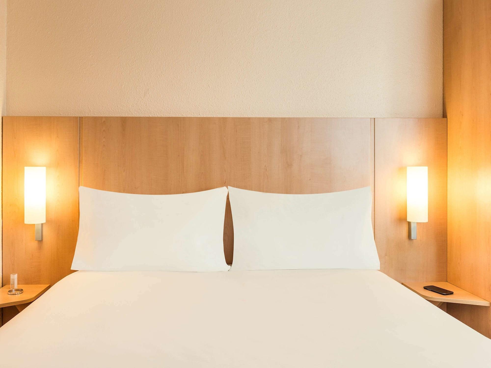 Ibis Paris Porte De Bagnolet Exterior foto